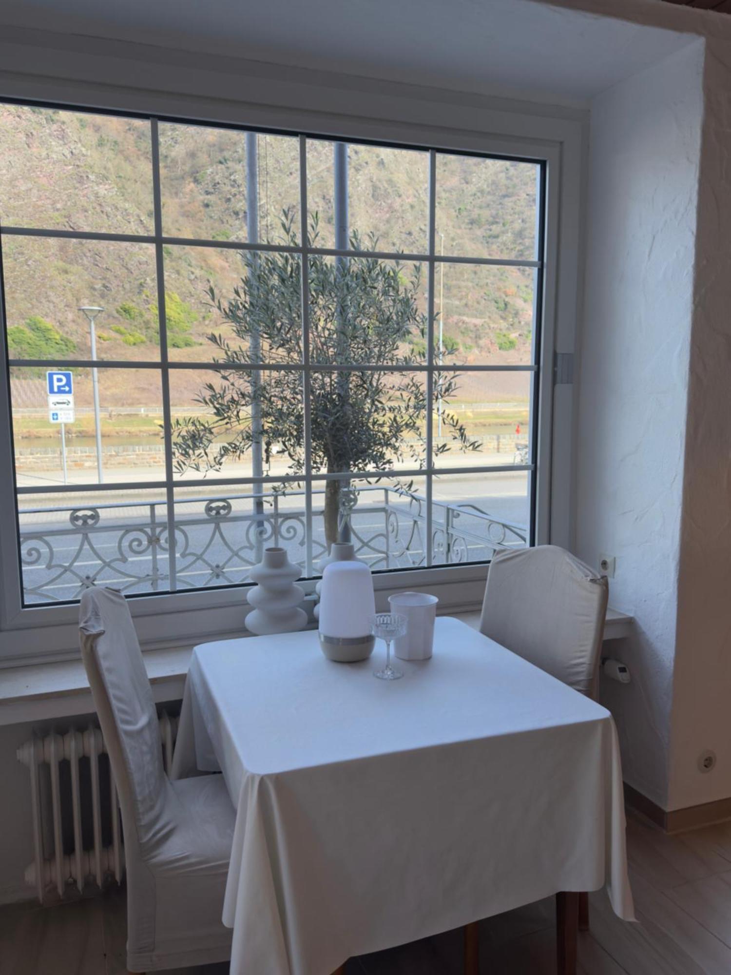 Hotel "Zur Schoenen Aussicht" Cochem Dış mekan fotoğraf